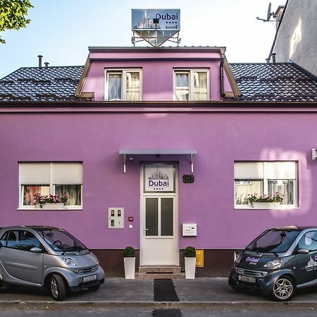 Guesthouse Dubai Zagreb Extérieur photo