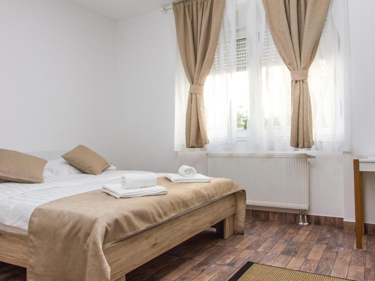 Guesthouse Dubai Zagreb Extérieur photo